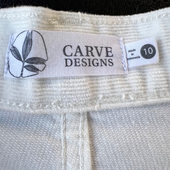 Carve Designs Oahu corduroy raw hem 10” shorts - Picture 11 of 12